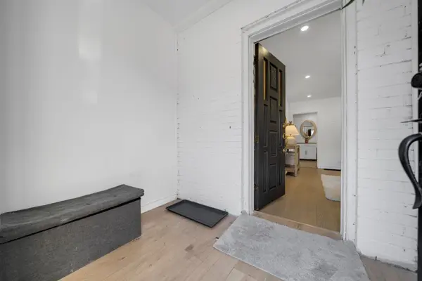 8312 Kipling AVE, Vaughan, ON L4L 2A8