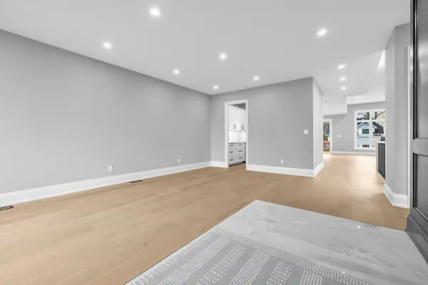 225 Sunnybrae AVE, Innisfil, ON L9S 1K4