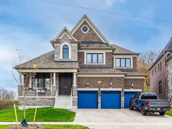 13 Pellegrini DR, Vaughan, ON L4H 4A2