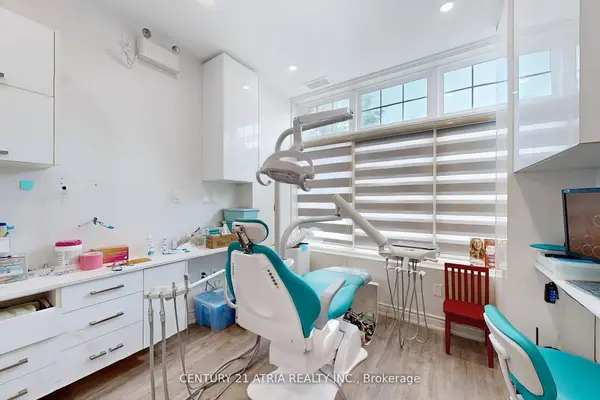 17 Cathedral High ST, Markham, ON L6C 0N9