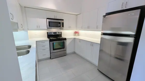 354 Atherley RD #106, Orillia, ON L3V 0B8