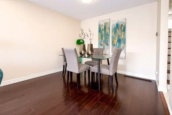 44 Fallway RD, Brampton, ON L6V 3H2