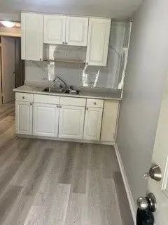 9 John ST #2, Halton Hills, ON L7G 2J6