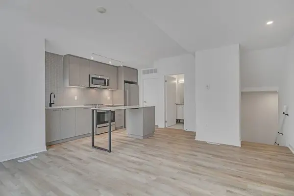 30 Ed Clark GDNS #TH4, Toronto W03, ON M6N 0B5