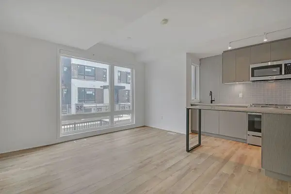 30 Ed Clark GDNS #TH4, Toronto W03, ON M6N 0B5