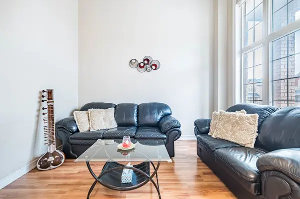 15 Picasso DR, Brampton, ON L6P 3L6