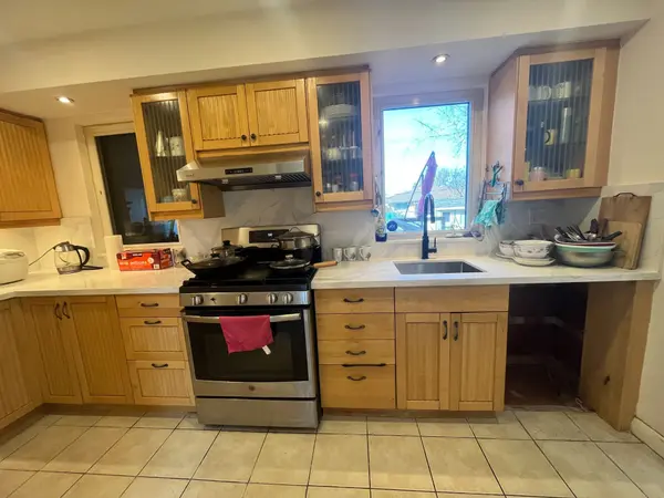 26 Morpeth RD, Brampton, ON L6W 2Z2