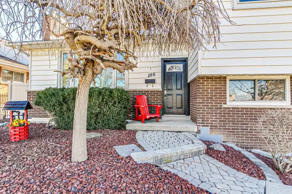 286 Panorama CRES, London South, ON N5Z 3H3