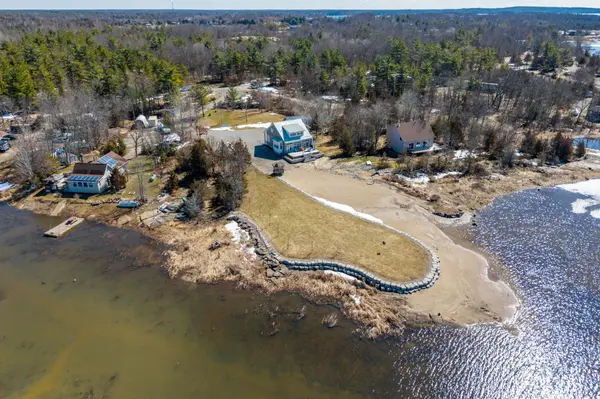 101 Evergreen LN, Georgian Bay, ON L0K 1S0