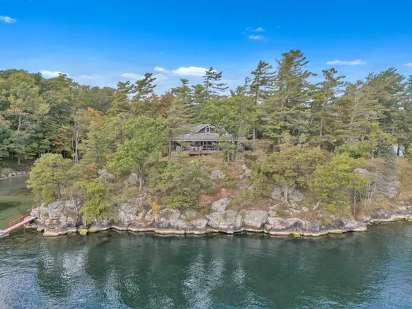 1 BABY TAR IS, Front Of Leeds & Seeleys Bay, ON K0E 1L0