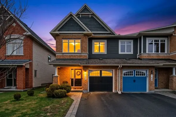766 Paul Metivier DR, Barrhaven, ON K2J 3G4