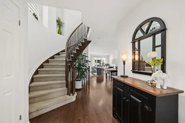 766 Paul Metivier DR, Barrhaven, ON K2J 3G4