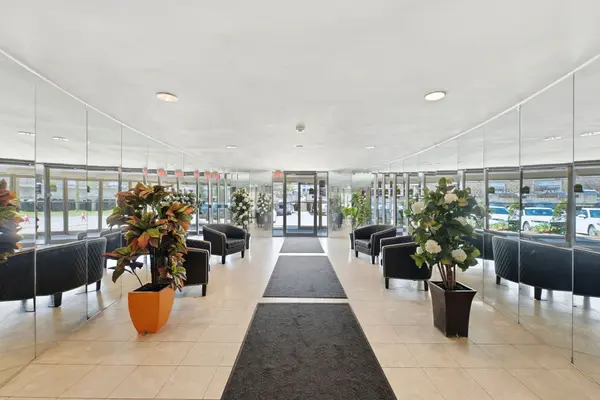 570 Proudfoot LN #1007, London North, ON N6H 4Z1