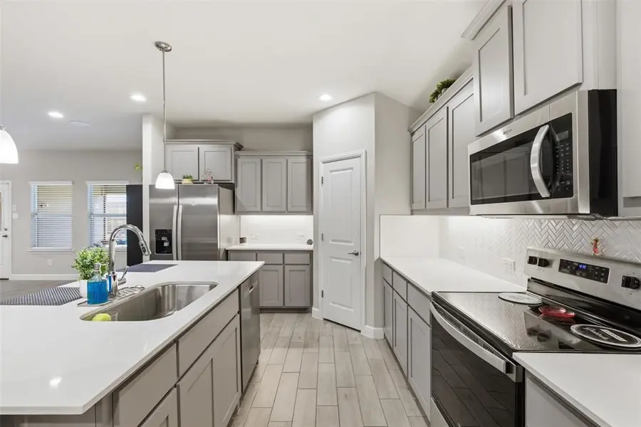 333 Alice Harney Road, Burleson, TX 76028