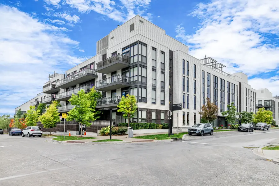 241 Sea Ray AVE #A109, Innisfil, ON L9S 0L9