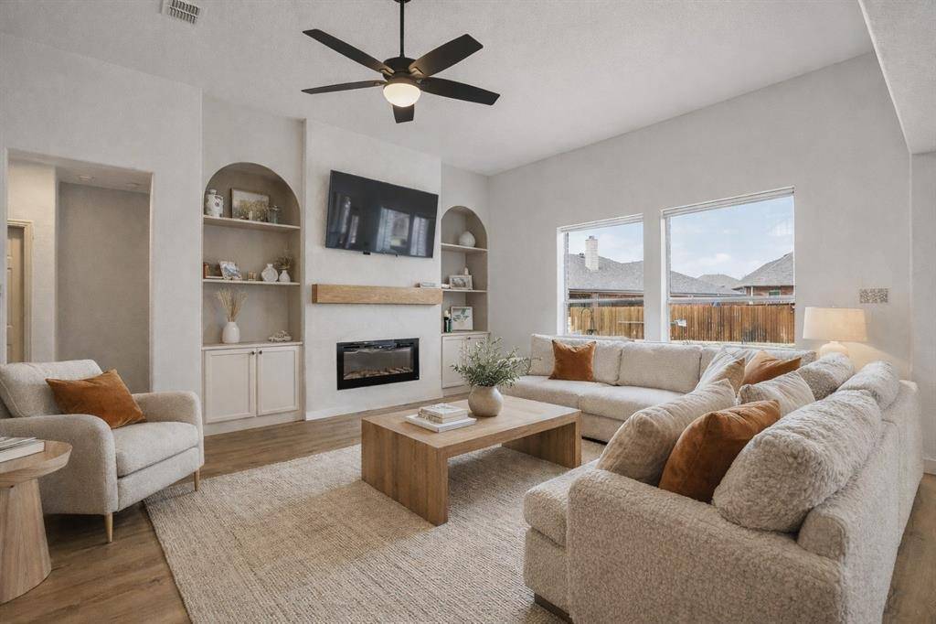 107 King Court, Fate, TX 75087