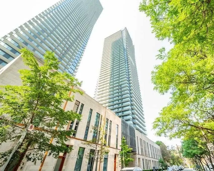 65 St Mary ST #2902, Toronto C01, ON M5S 0A6