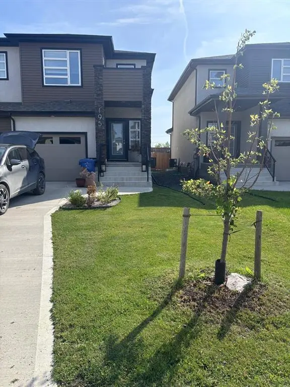 195 Crestmont DR, Winnipeg, MB R3X 0S1