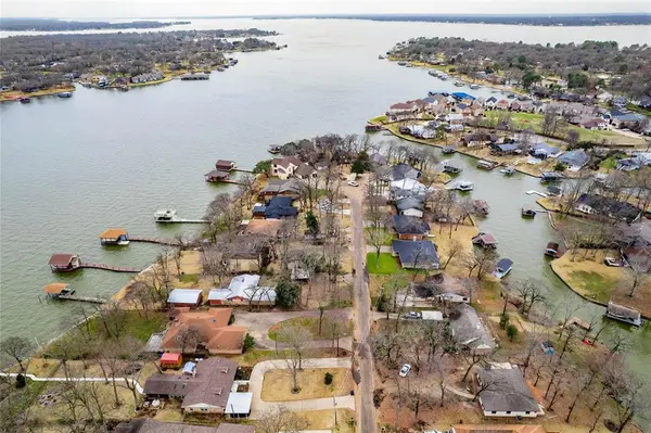 123 Camino Robles Street, Gun Barrel City, TX 75156