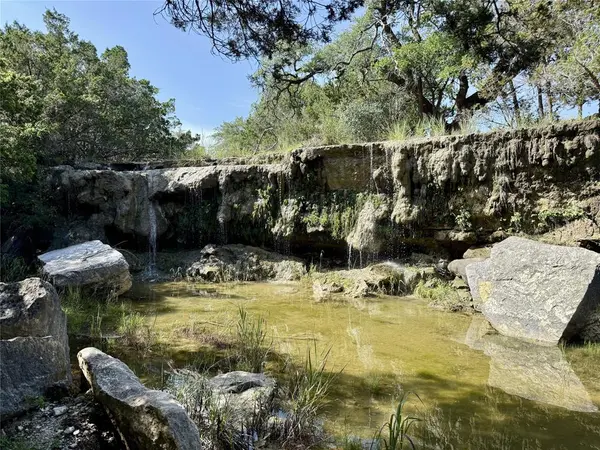 515 Big Creek Road, Blanco, TX 78606