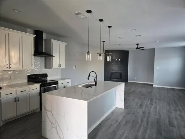 1713 Herald Street, Dallas, TX 75215