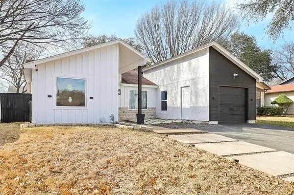 5502 Safari Trail, Arlington, TX 76018