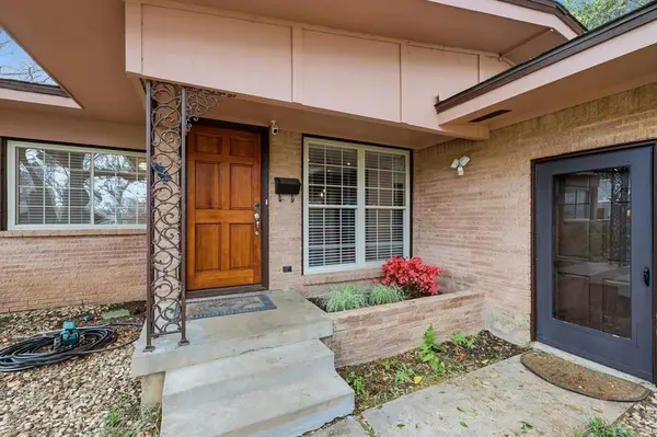 7329 Edgerton Drive, Dallas, TX 75231