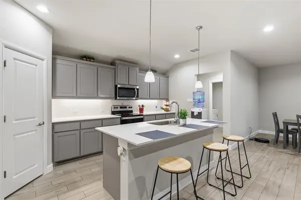 333 Alice Harney Road, Burleson, TX 76028