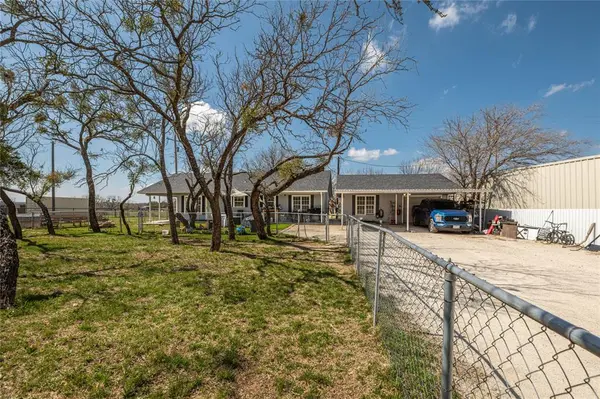 240 FM 382, Ovalo, TX 79541