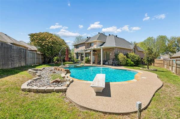 4312 Crestview Lane, Mansfield, TX 76063
