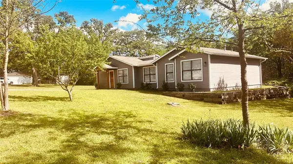 938 Amsden Street, Denison, TX 75020