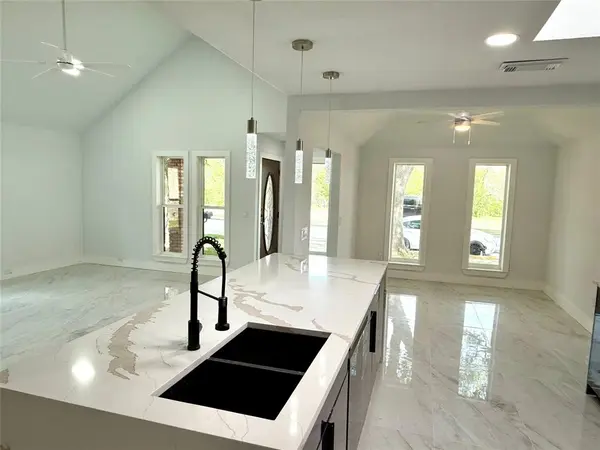 2025 San Miguel Drive, Plano, TX 75074