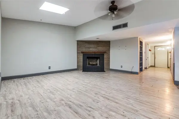 2511 Ridgemoor Court, Arlington, TX 76016