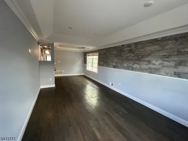 454 3Rd Ave, Elizabeth City, NJ 07206