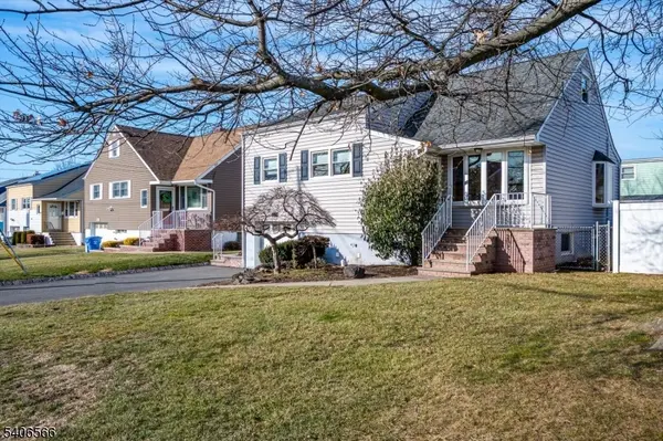 31 Marie Rd, Woodbridge Twp., NJ 08863