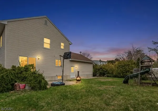 1313 Dukes Pkwy E, Manville Boro, NJ 08835