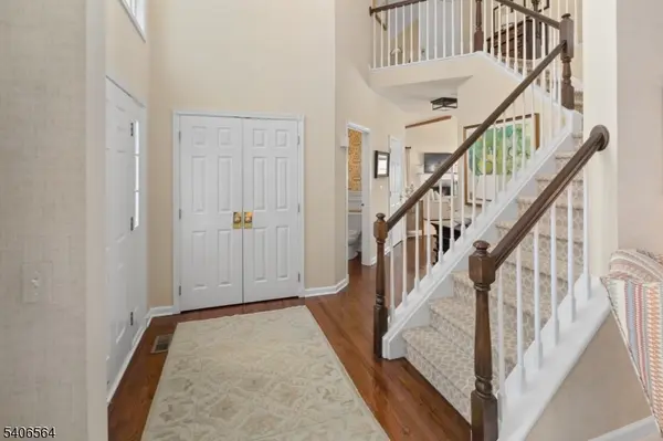 36 Vanderveer Dr, Bernards Twp., NJ 07920