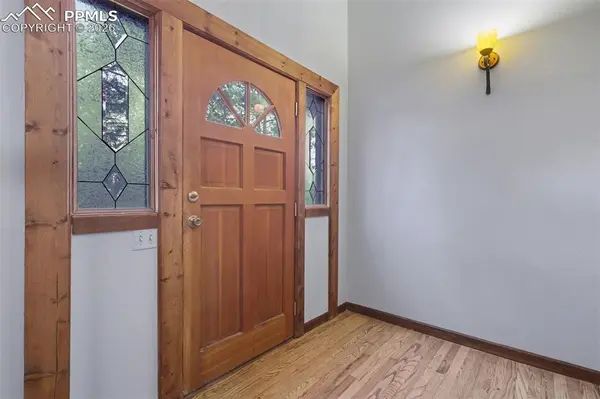 3375 Pinehurst CIR, Colorado Springs, CO 80908