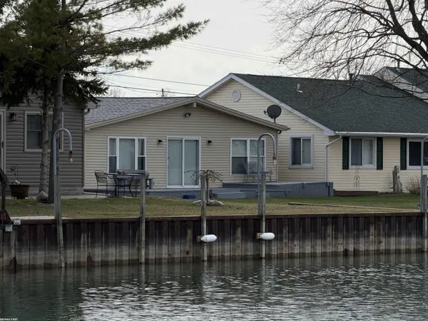 6326 Marina DR, Clay Twp, MI 48001