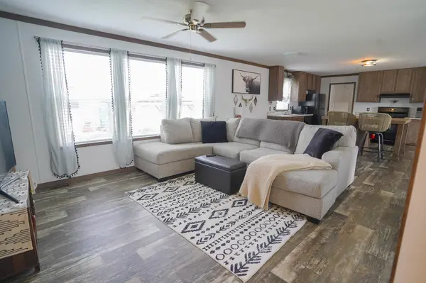 107 Gardens BLVD NW, Allendale Twp, MI 49534