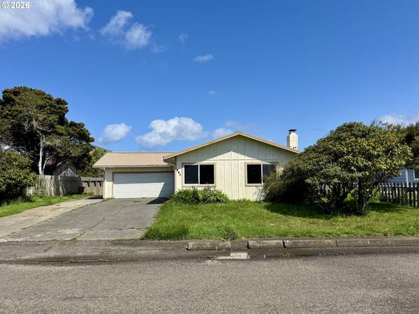 890 12TH ST SW, Bandon, OR 97411
