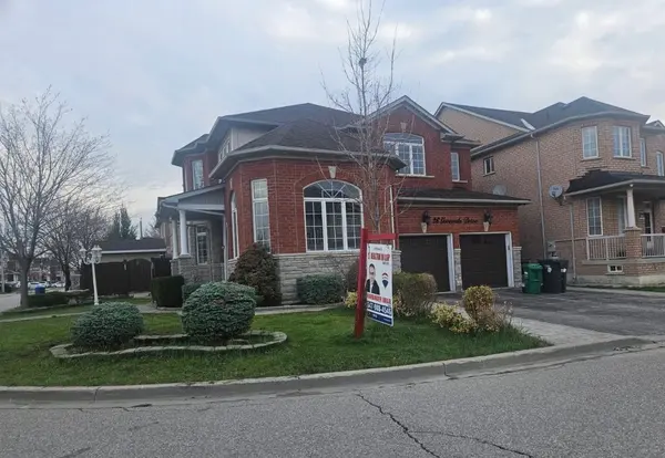 26 Gorevale DR, Brampton, ON L6P 1N9