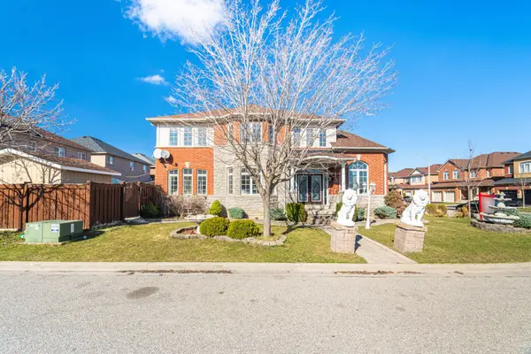 26 Gorevale DR, Brampton, ON L6P 1N9