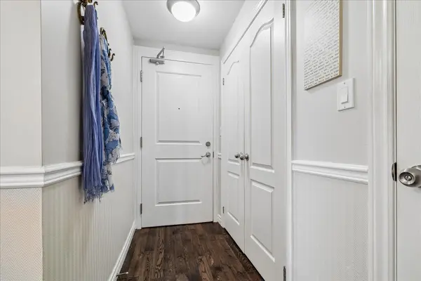 34 Plains RD E #408, Burlington, ON L7T 0B9