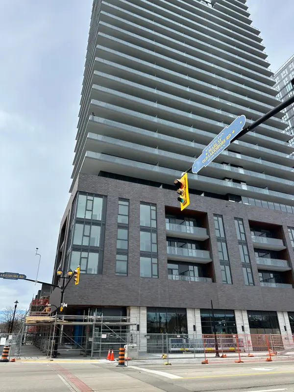 2075 Lakeshore RD #603, Burlington, ON L7R 0H3