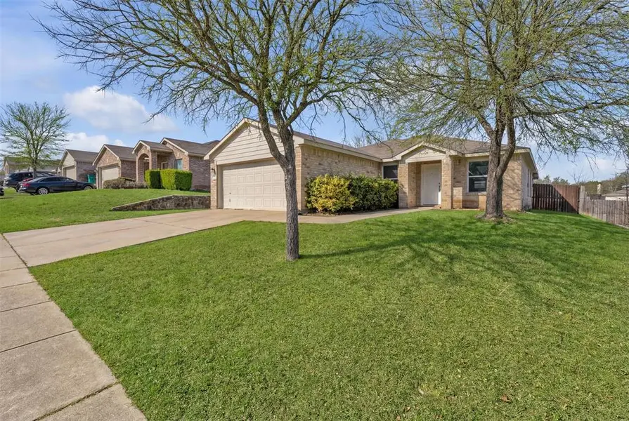 1307 Hayes Street, Cedar Hill, TX 75104