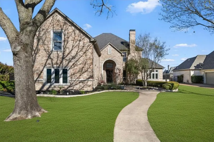 912 Country Club Drive, Heath, TX 75032