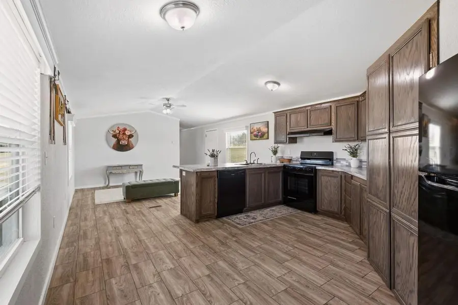 3979 Roland Road, Whitesboro, TX 76273