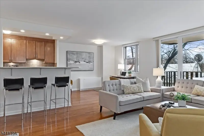 530 Valley Rd - 3L #3L, Montclair Twp., NJ 07043