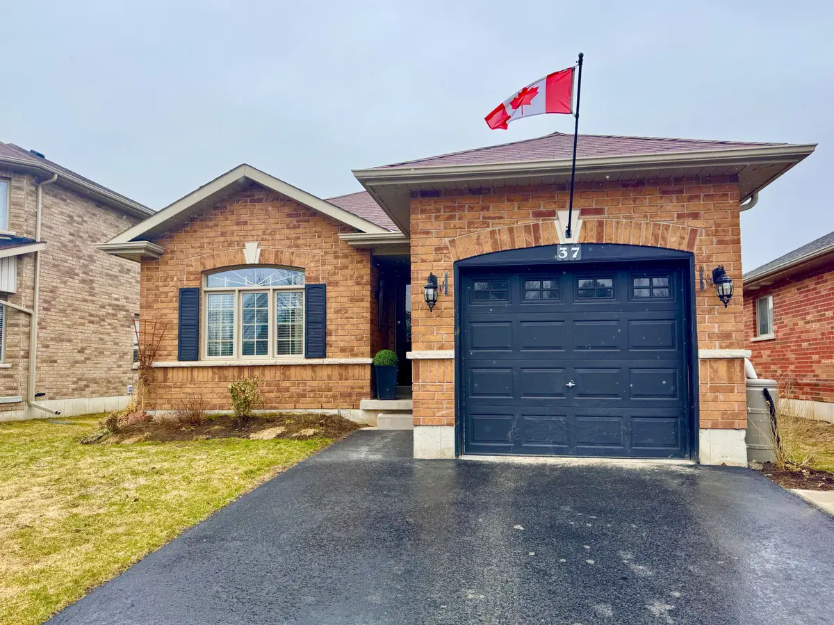 37 White Hart LN, Trent Hills, ON K0L 1Y0